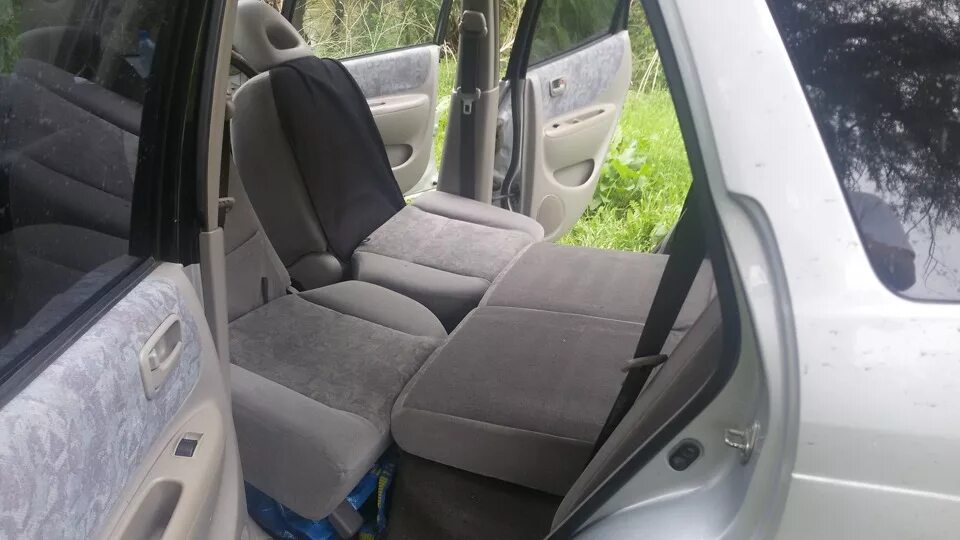 Toyota corolla spacio 2003 салон. Чехлы на toyota corolla spacio 2002. Чехлы тойота королла спасио 2002. Toyota corolla spacio салон. Toyota corolla spacio 1999.
