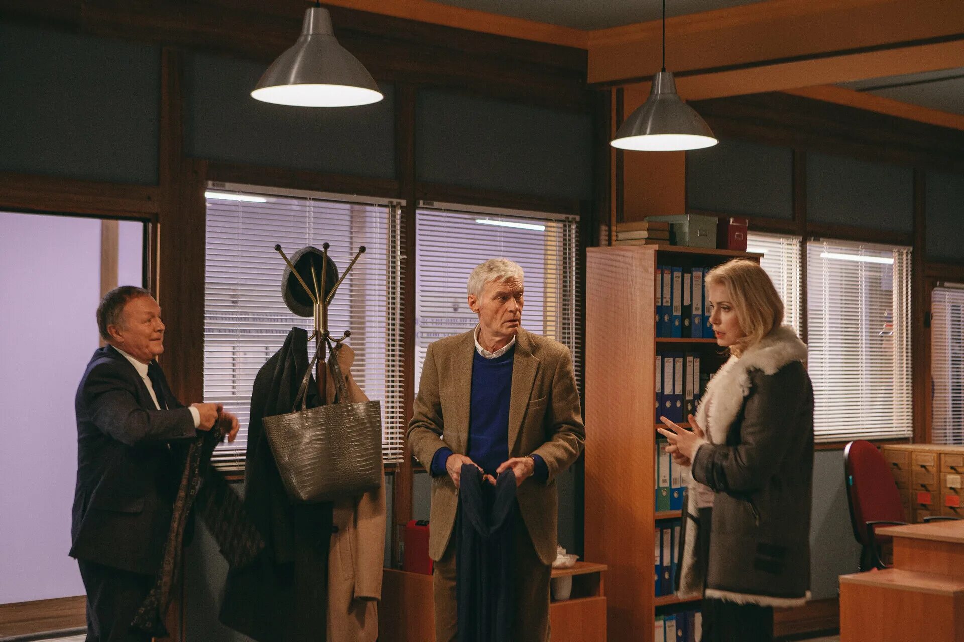 старые кадры роли. кадр из старого фильма. старые кадры. мария шукшина. джек леммон и мэрилин монро.