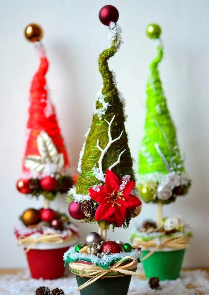 Елочка из сизаля. Елоч из фетра своими руками. Мастер класс елочек. Новогодние елки из сизаля. Новогоднте поделки свими руками.