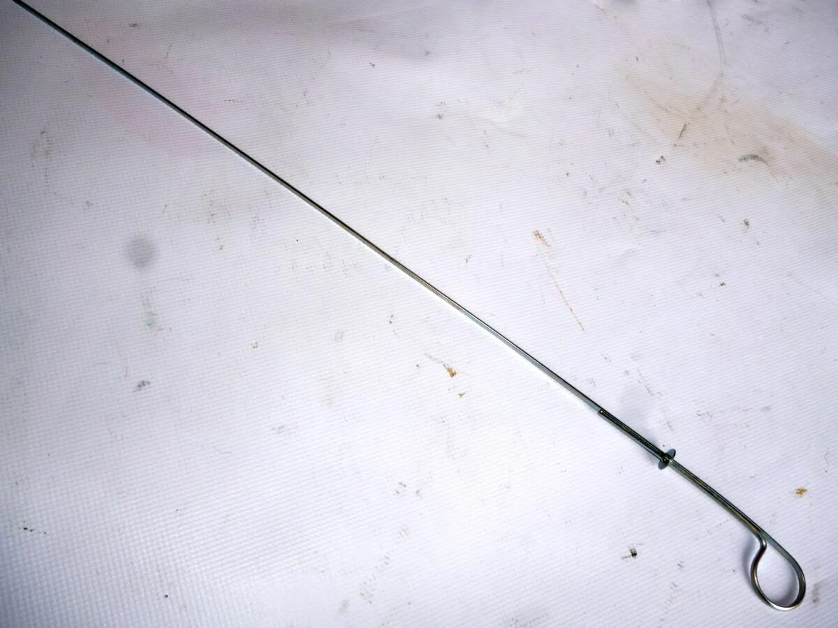 Масляный щуп ваз 1118. Уплотнитель масляного щупа 2108. Указатель уровня масла (щуп) 2112 (в сборе с трубкой ). Щуп кпп ваз 2170. Щуп масляный ваз 2170.