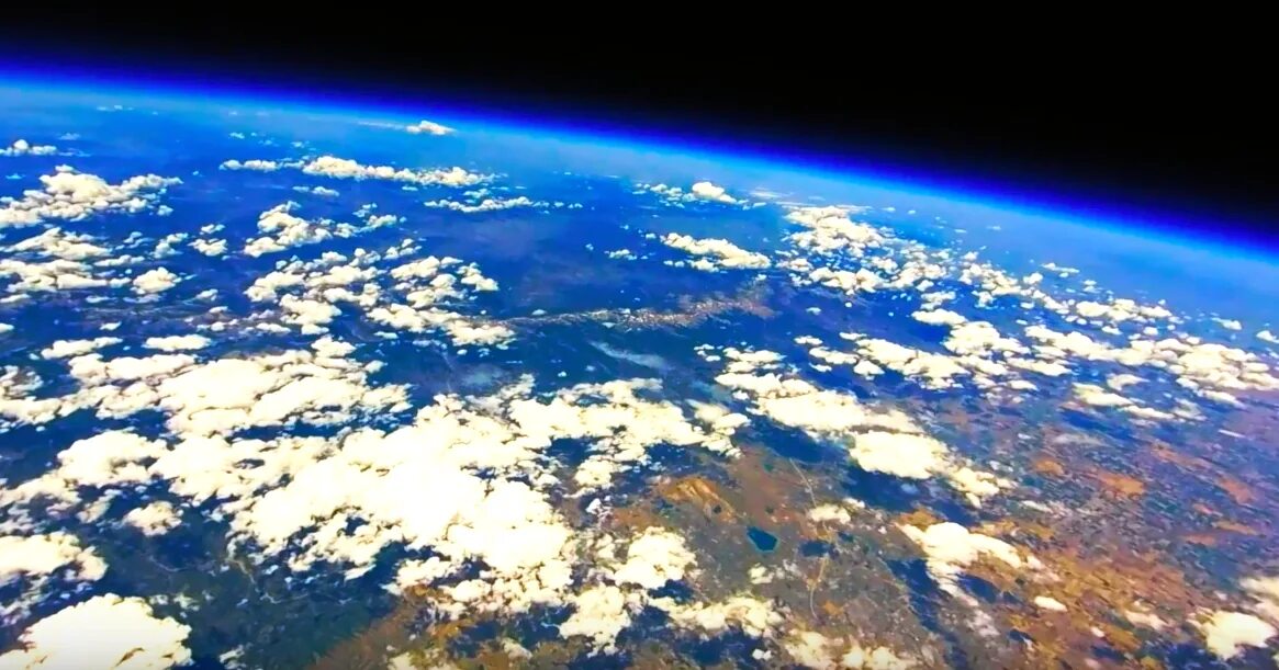 Космос облака. Земля с высоты. Стратосфера nasa. Высота 20 км над землей. Земля с высоты 20 км.