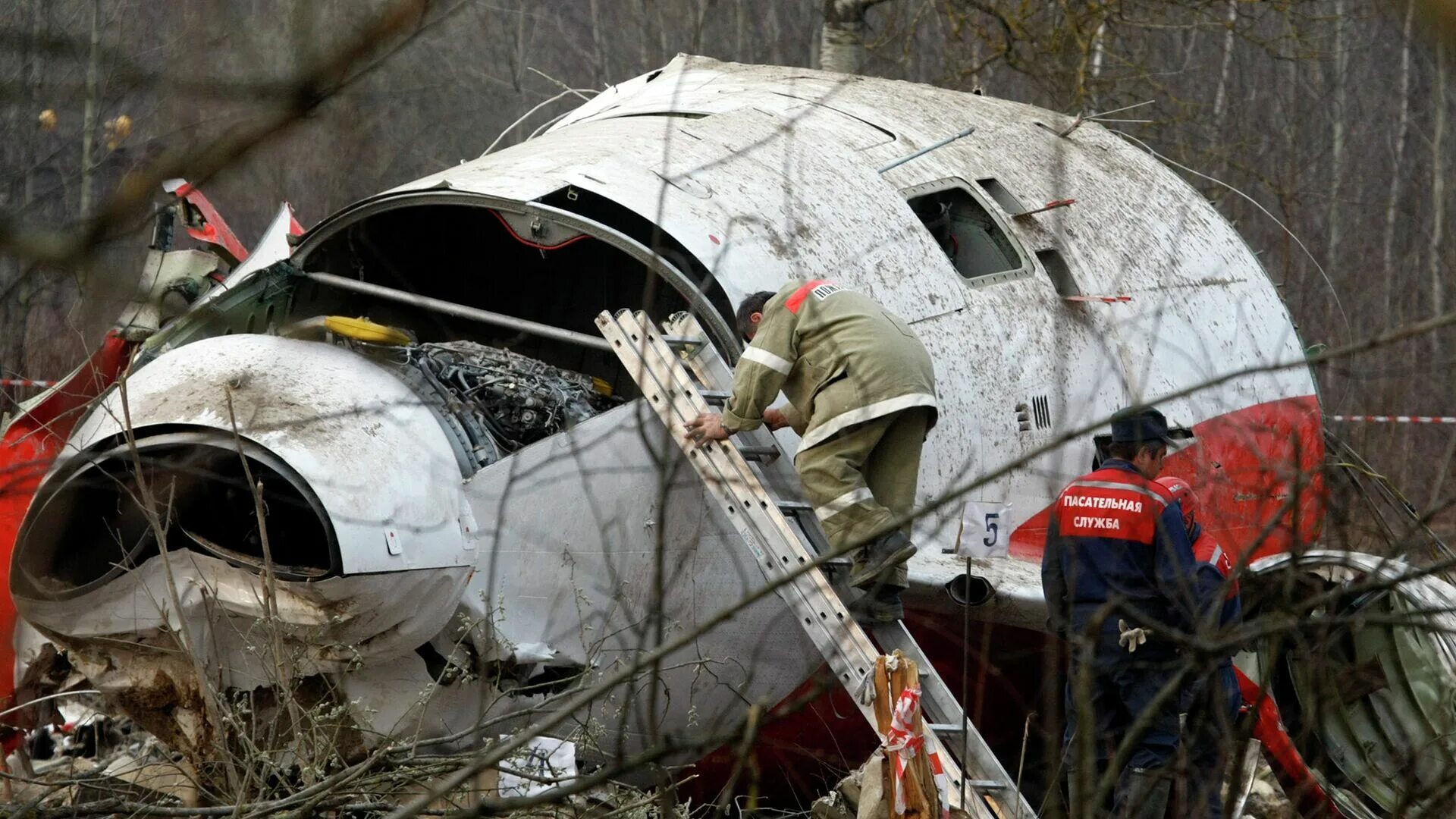 Смоленск Лех Качиньский катастрофа. Катастрофа ту-154 в Смоленске. Катастрофа под Смоленском ту-154. Катастрофа польского ту-154 под Смоленском.