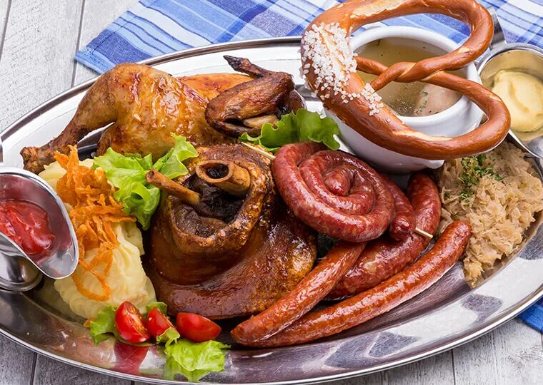 Ресторан немецкой кухни. Немецкая кухня. Национальная кухня Германии. Национальная еда немцев. Традиционные блюда Германии.