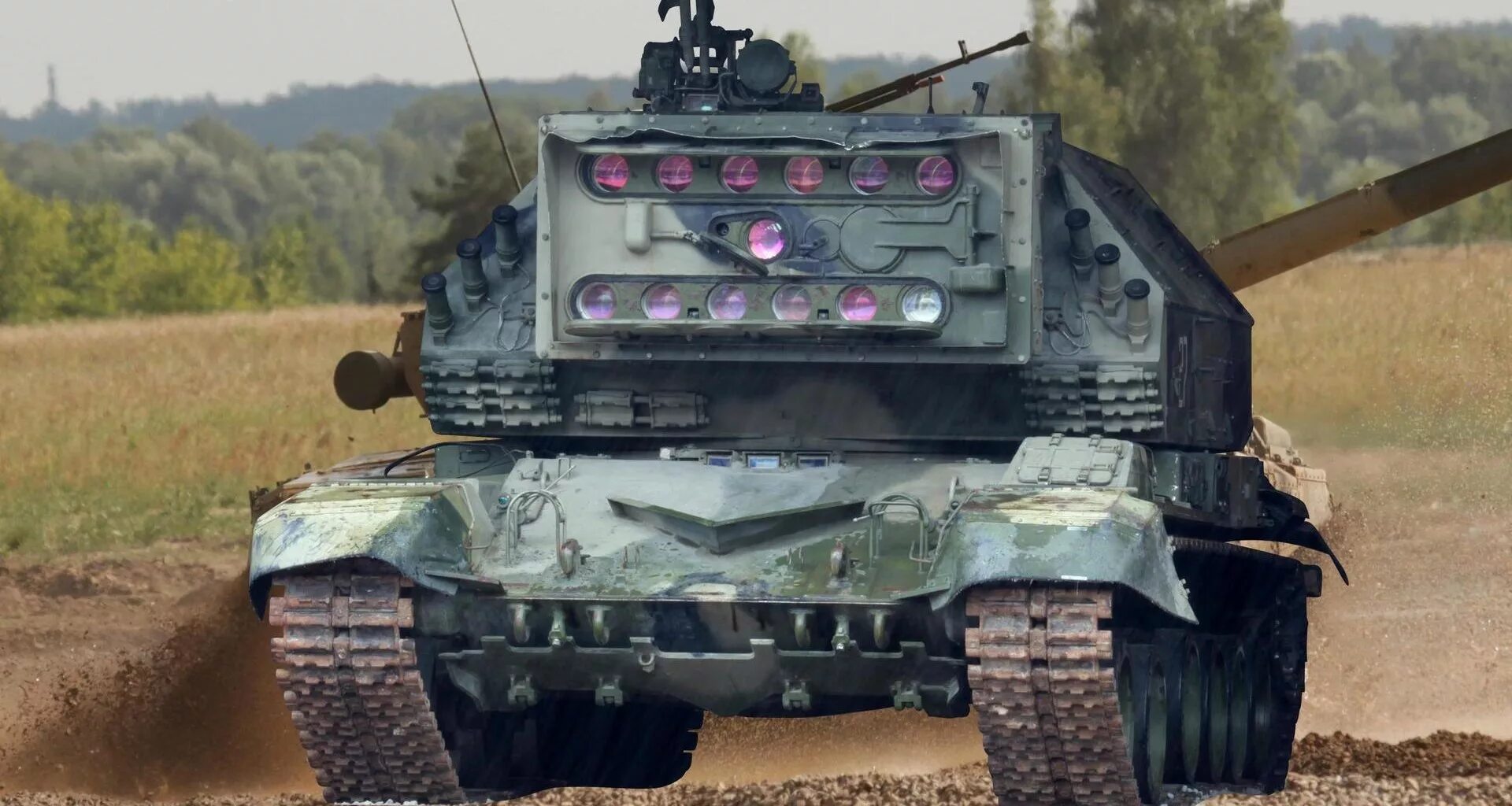 Лазерный комплекс стилет 1к11. Лазерный комплекс 1к17 сжатие. 1к17 сжатие. Лазерный танк ссср 1к17 сжатие. 1к17 сжатие самоходный лазерный комплекс.