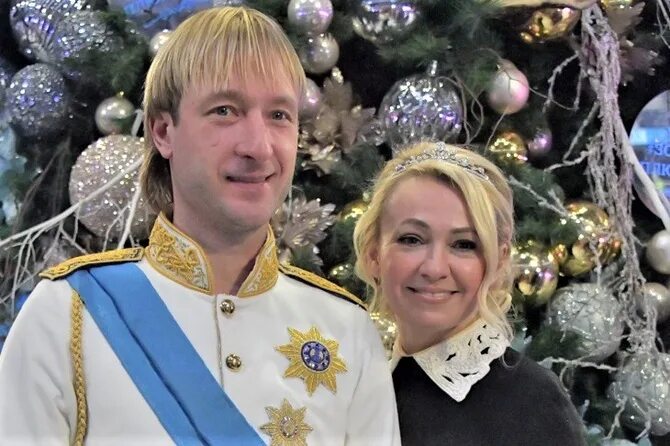 Плющенко евгений биография личная жизнь семья Продолжают соревноваться": Камила Валиева о дружбе между фигуристами New-magazin