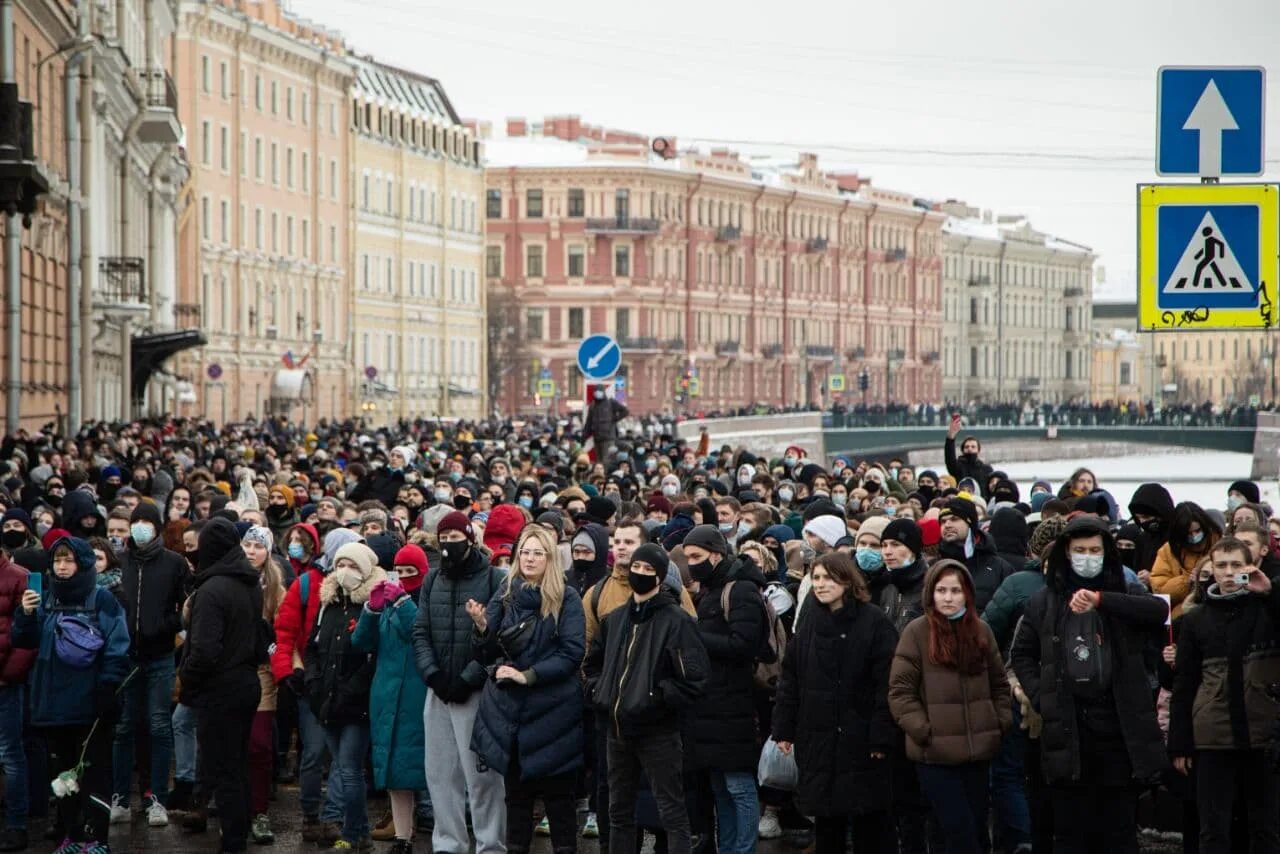 Заболевшие сегодня спб. Митинг на Невском проспекте. Протесты в Питере 31 января. Митинг в Питере 2022. Протестующие в Питере.