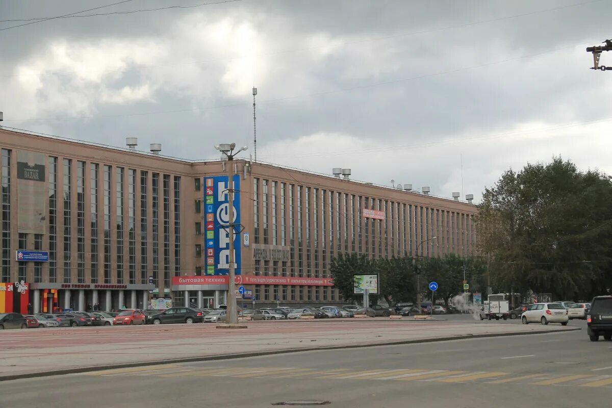 Индекс машиностроителей 19. Екатеринбург машиностроителей 19 сфр. Машиностроителей 19 екатеринбург. Машиностроителей 19 екатеринбург альфа банк. Машиностроителей, д.