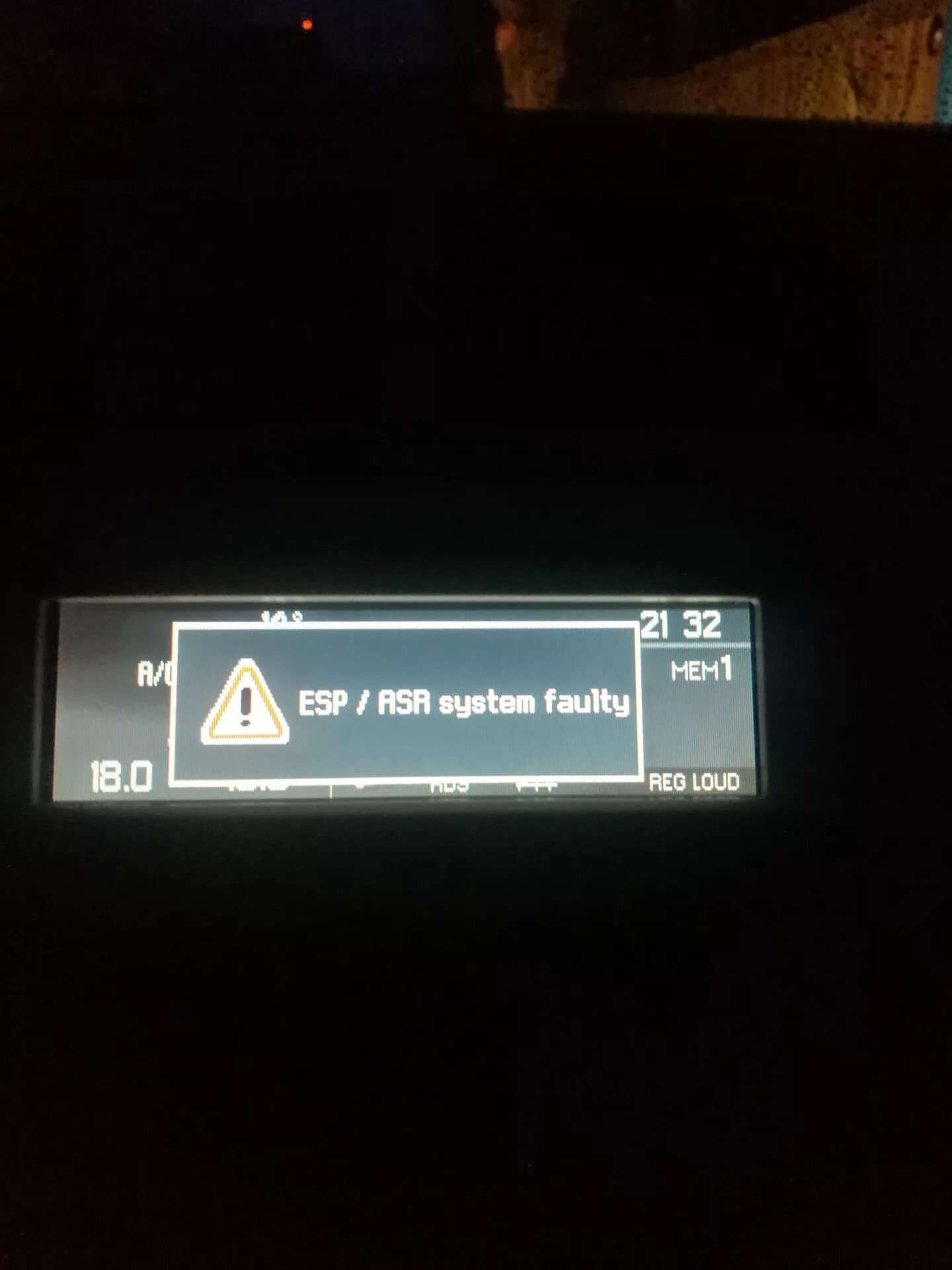 Braking system fault. Abs braking system faulty на пежо 308. пежо 407 ошибка esp. esp asr system faulty пежо. ошибка абс пежо 407.