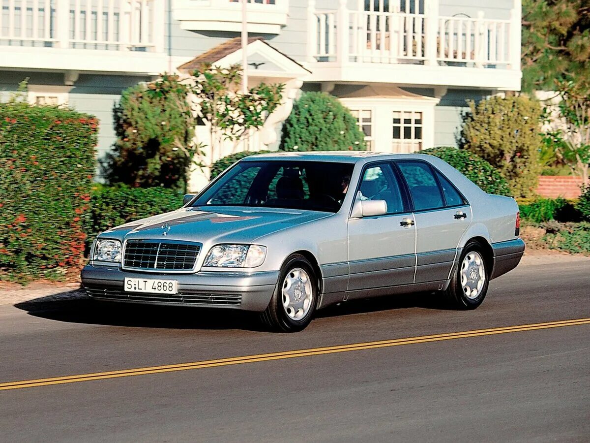 W140 характеристики. Мерседес w140. Mercedes Benz s w140. Mercedes Benz s class w140. Mercedes-Benz 140 w140.