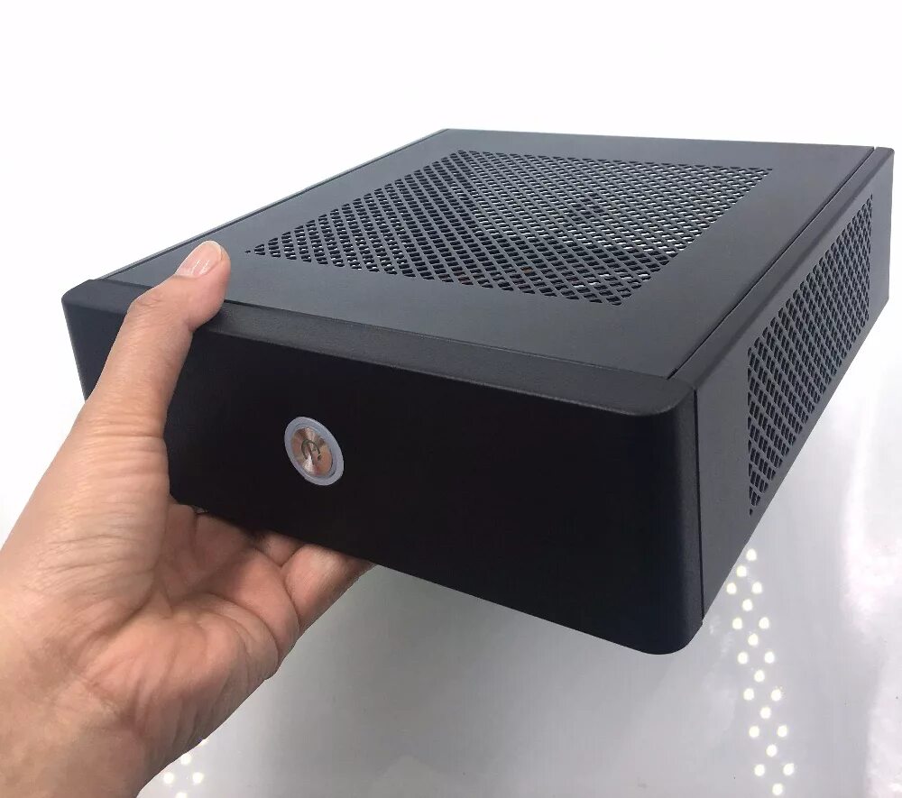 Компьютерный корпус mini itx. Mini itx 170x170. mini itx корпус aliexpress. mini itx case 3080. mini itx pc case.