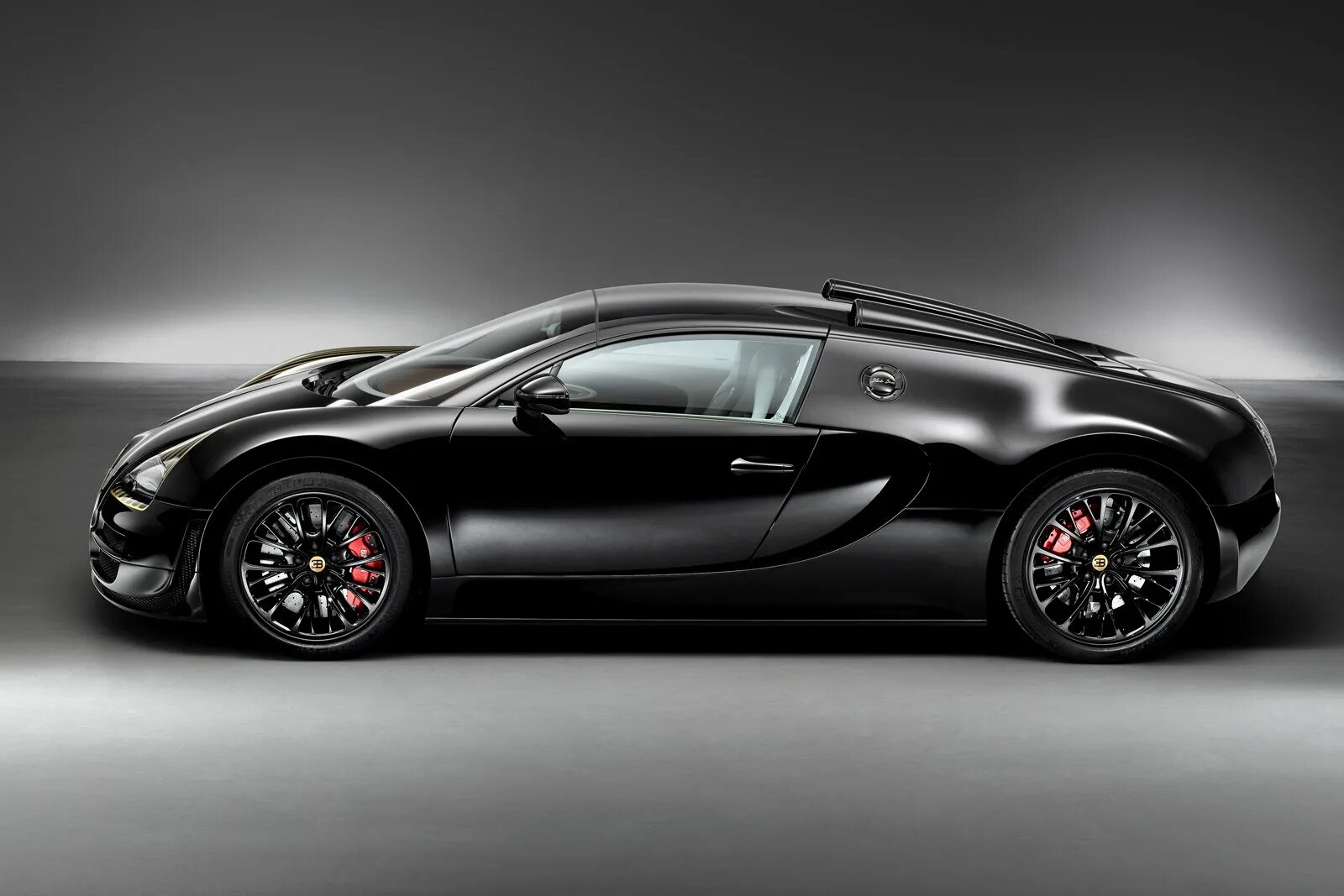 Бугатти Вейрон черная. Bugatti Veyron черный. Bugatti Veyron Grand Sport Vitesse. Бугатти Вейрон 2014. Bugatti grand