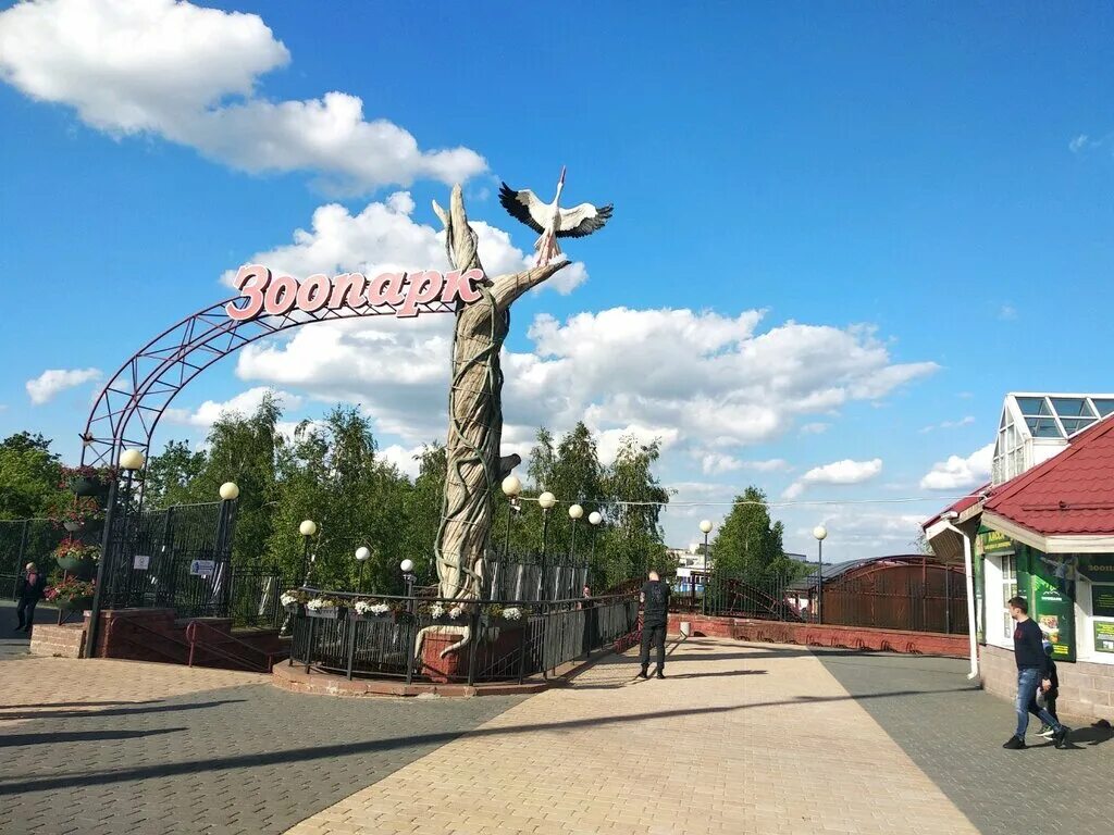 Зоопарк чижовка. Минский зоопарк Минск. Минск Чижовка Ташкентская улица 40 Динопарк. Минский зоопарк дельфинарий. Зоопарк Минск фото.