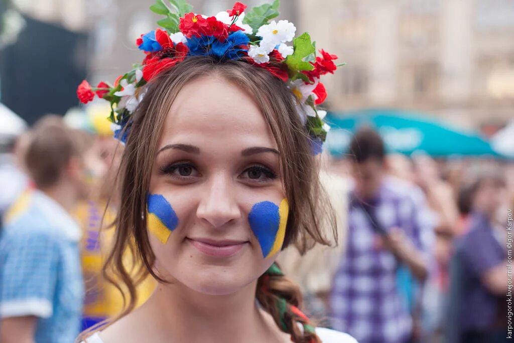 Украинки фото. Девушки Украины. Западно-украинские девушки. Западная Украина девушки. Украинские девушки в Киеве.