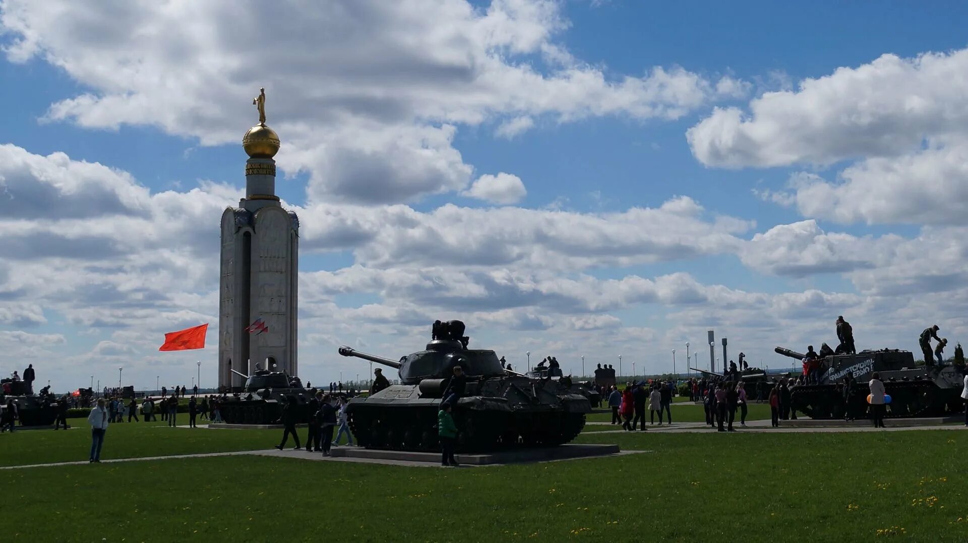 2 ратное поле россии. Третье ратное Прохоровское поле. Музей третье ратное поле России Прохоровка. Прохоровское поле Белгород. День Прохоровского поля в Белгородской области.