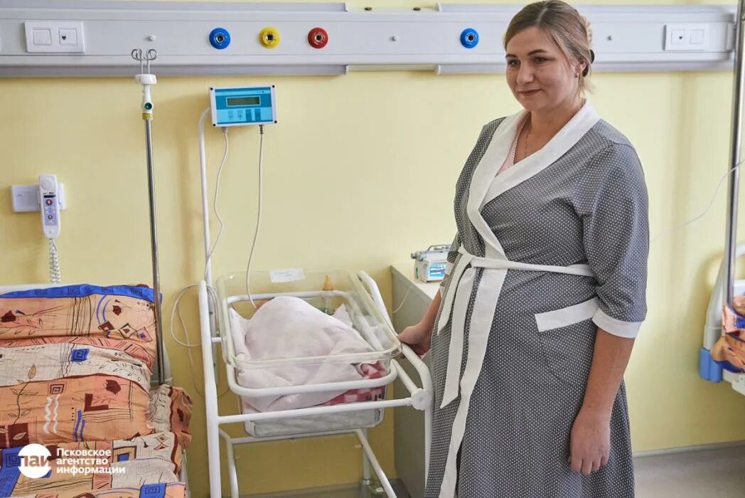 Владимировна перинатальный центр. Альбина икрамовна брянск перинатальный. перинатальный центр псков. псковский перинатальный центр родильное отделение. псковский перинатальный центр новый.