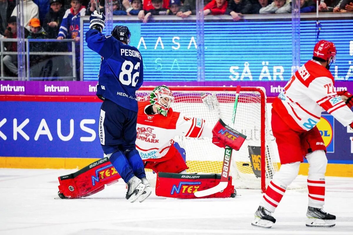 Австрия финляндия хоккей. Сборная австрия по хоккею лого. Photo team hockey austria. Хоккей австрийская хоккейная лига. Хоккеист.