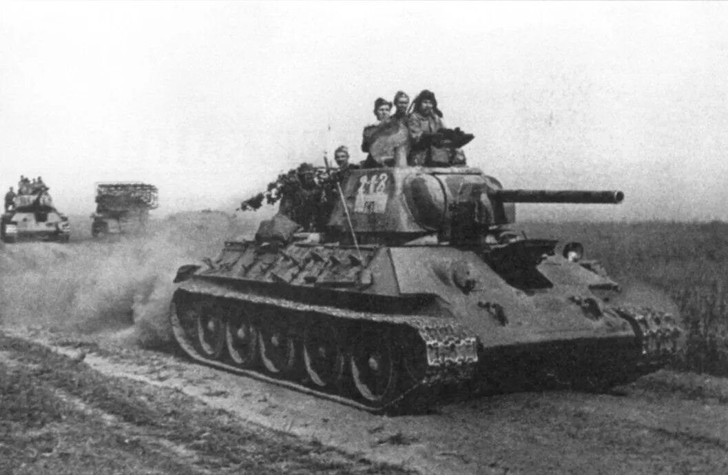 Т-34 Уральский добровольческий танковый корпус. Т 34 76 1944. Танк t-34/76 Mod. 1943. Т 34 76 1942.