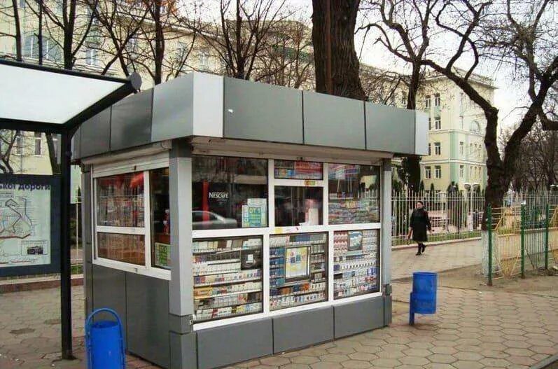 Села киоск. Киоск. небольшой ларек. ларек на улице. киоски для торговли.