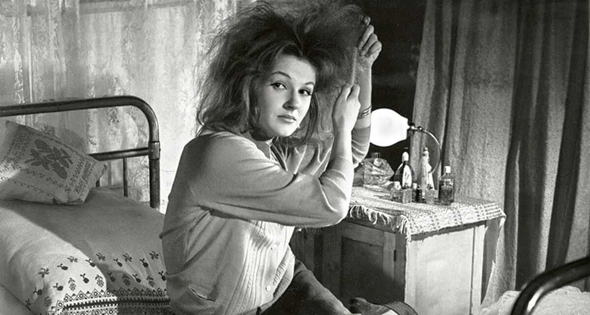 Светлана дружинина анфиса девчата. Светлана дружинина в фильме девчата. Анфиска из девчат. Светлана дружинина анфиса девчата. Светлана дружинина анфиса девчата.