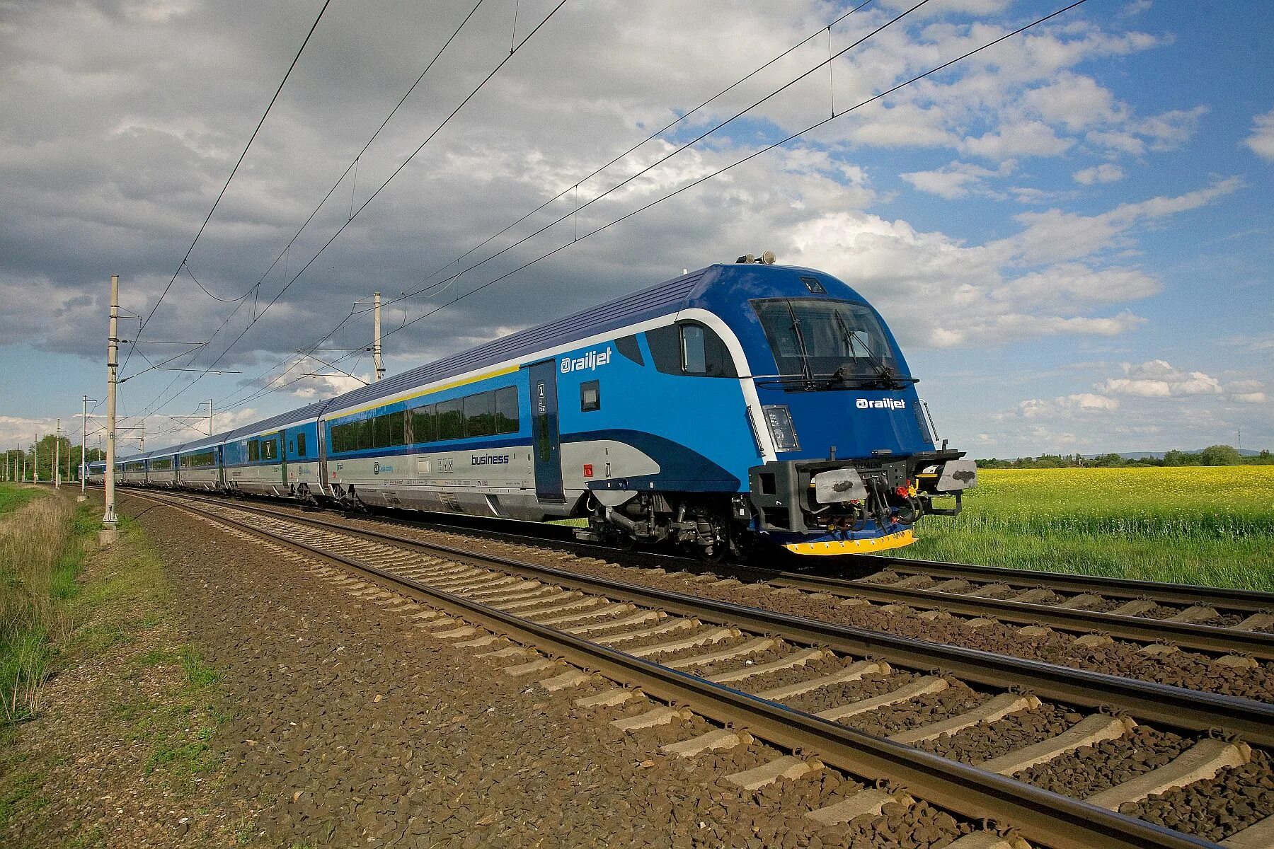 Ce train
