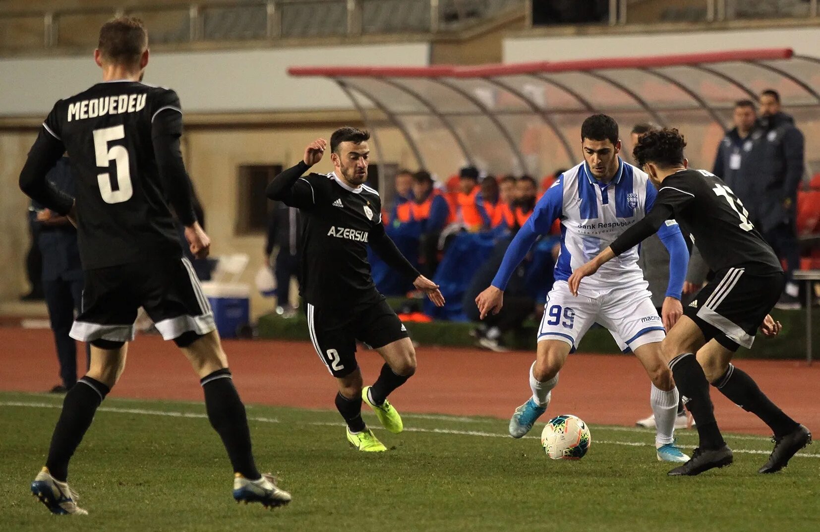Сабах азербайджан. Карабах (футбольный клуб, агдам) игроки. Qarabag fk 2021. Азербайджан лига футбол. Премьер лига азербайджана карабах сабах.