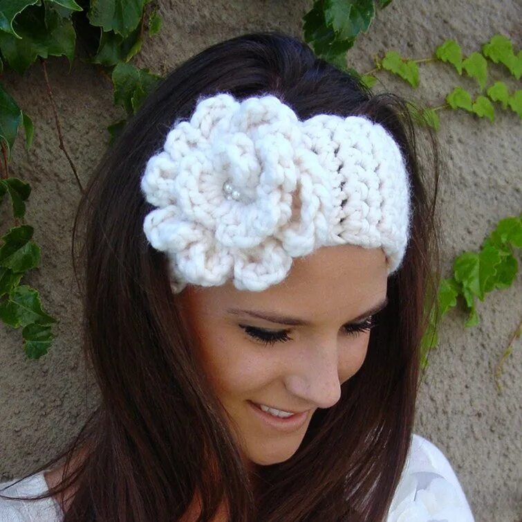 Повязка на голову вязаная. Ободок крючком для девочки. Ажурная повязка. Повязка на голову вязаная крючком. Вязаная повязка крючком.