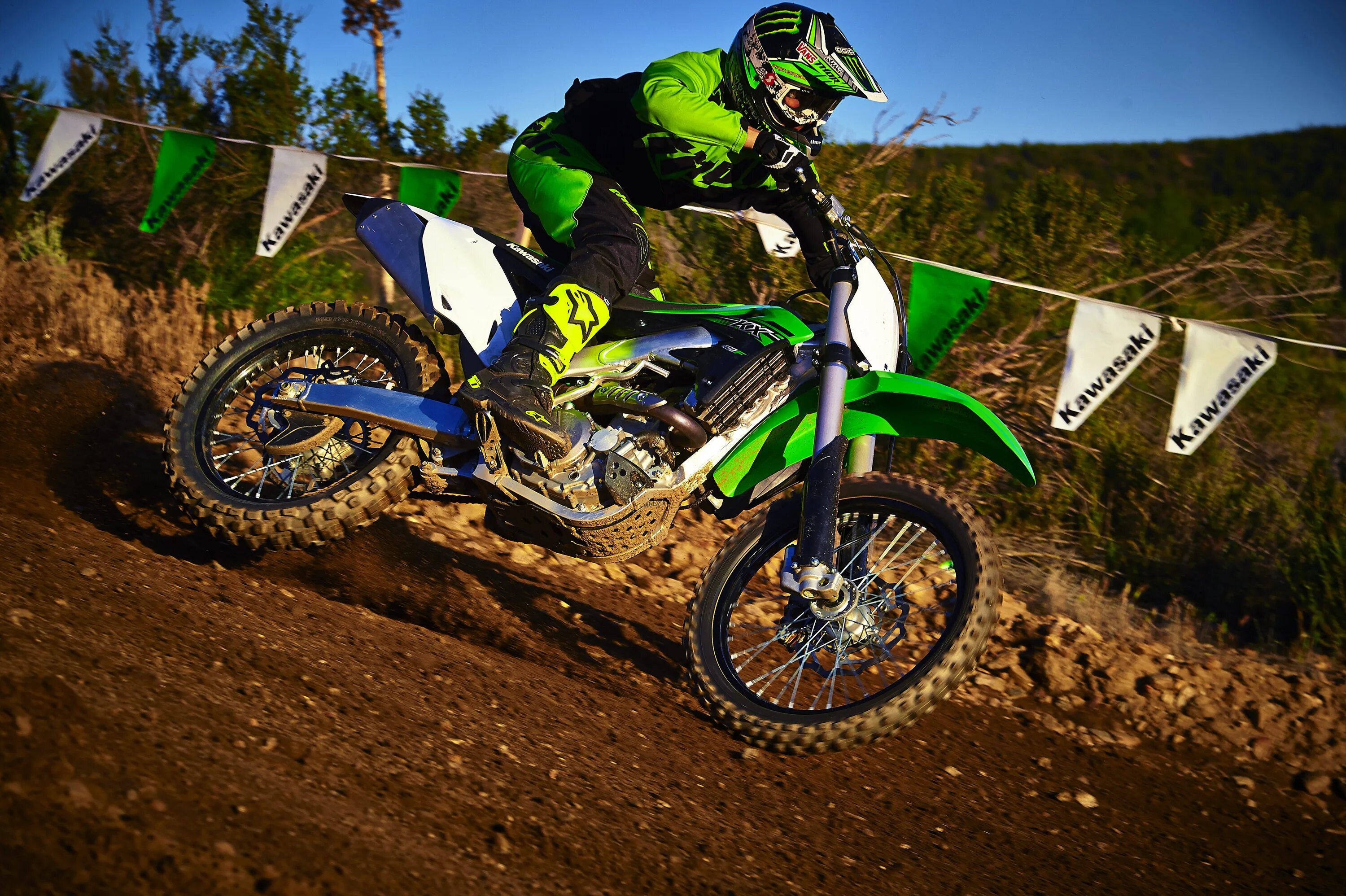 Kawasaki kx450f 2015. Мотоцикл Кавасаки кросс. Kawasaki KX 450 2013. Кроссовый мотоцикл Kawasaki. Кроссовые байки