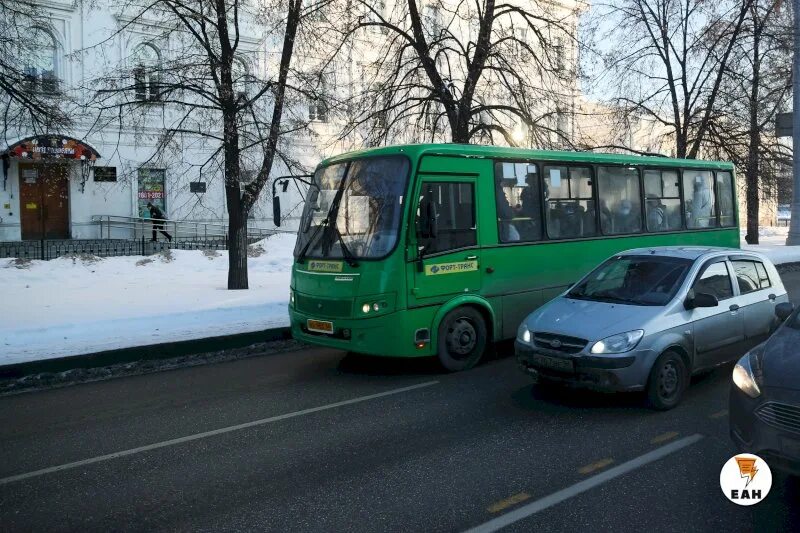 Автобус 90 красноярск. 90 автобус екатеринбург изоплит. Маршрутка 90. 90 автобус екатеринбург изоплит. Маршрутка екатеринбург.