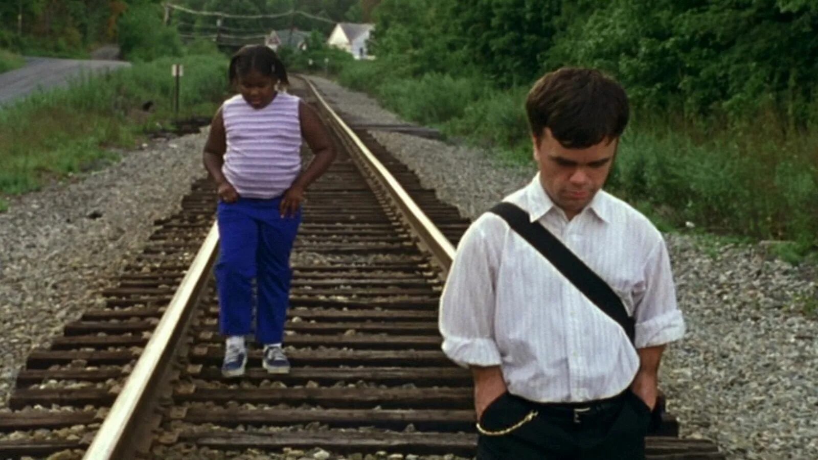 Смотритель фильм 2012. Станционный смотритель фильм питер динклэйдж. Станционный смотритель фильм 2003. Станционный смотритель кино 2003. 2003 года «станционный смотритель».