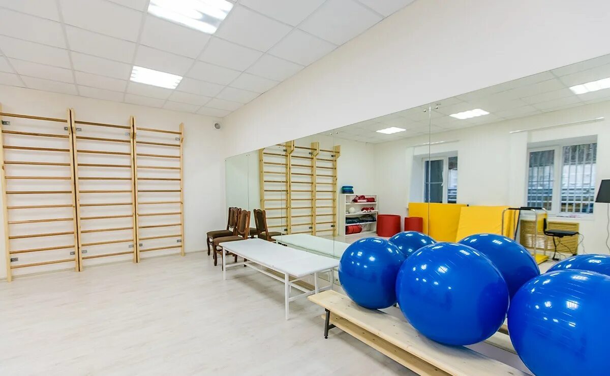 Оборудование для зала лфк. Зал лечебной физкультуры. Оборудование для лфк. Кабинет лфк. Зал лфк санаторий шахтер ессентуки.