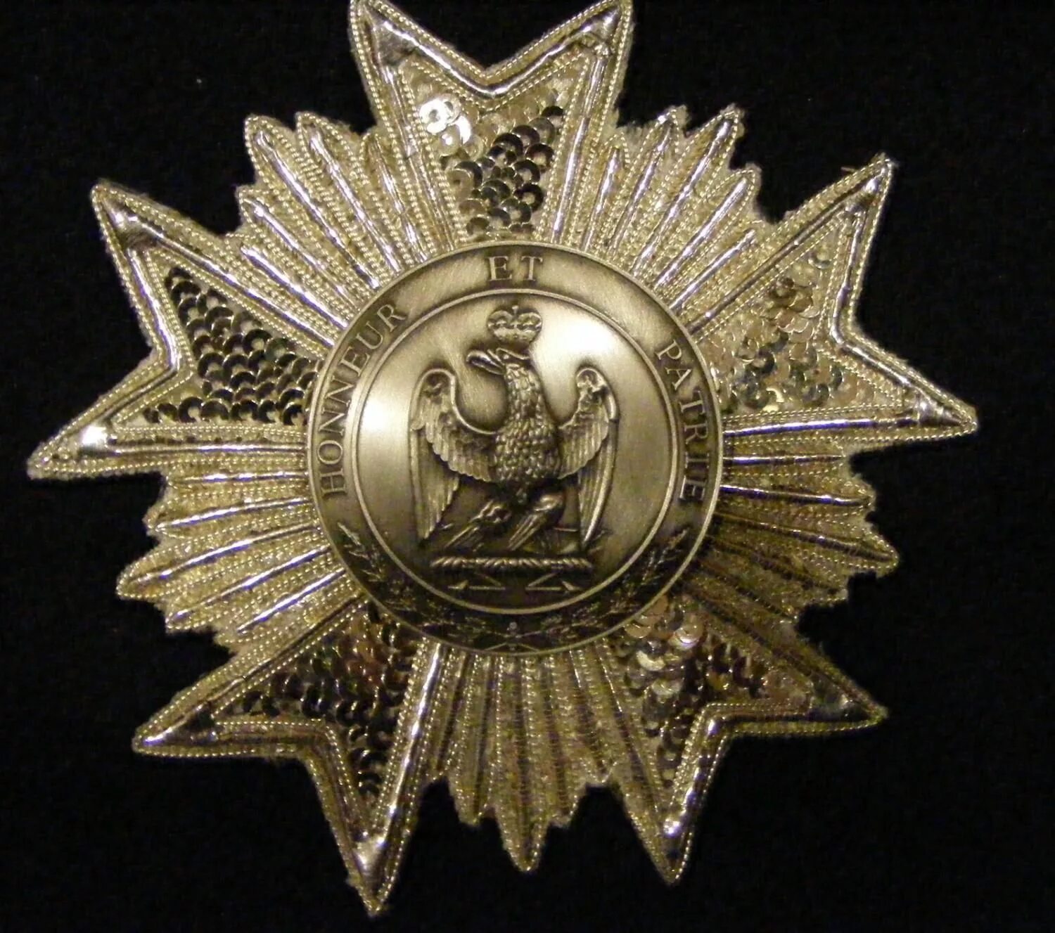 звезда наполеона. ордена наполеона бонапарта. звезда ордена почетного легиона франции. орден почетного легиона франции. корона наполеона.