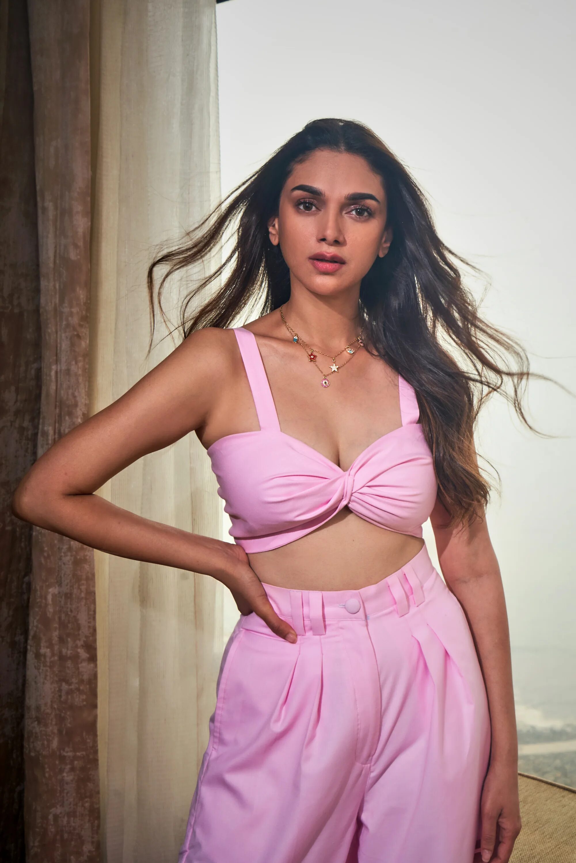 Адити РАО. Адити шарма. Aditi Rao Hydari. Адити РАО Хидари Вог. Адити рао хидари