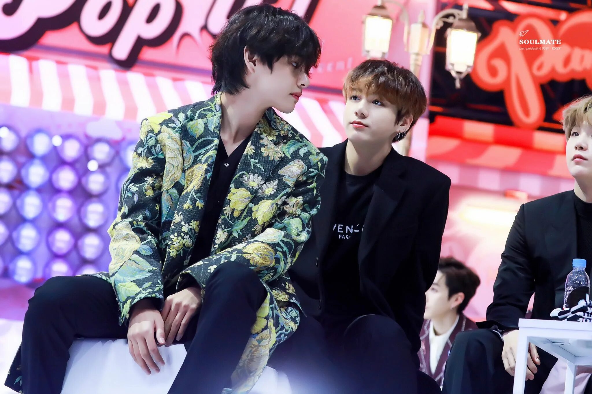 Техен из bts последние новости 2025. Bts vkook. бтс 2025 vkook. вигуки bts 2025. bts vkook 2025.