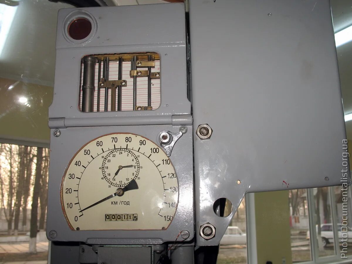 Скоростемер локомотивный 3сл2м-150п. Локомотивный скоростемер сл 2. Скоростемеры локомотивные. Скоростемер электровоза 3сл-2м. Локомотивный скоростемер 3сл-2м.