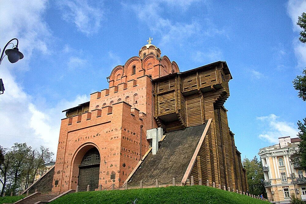 золотые ворота ярослава мудрого 1037. золотые ворота в киеве 1037 г. золотые ворота киевская русь. золотые ворота ярослава мудрого 1037. золотые ворота ярослава мудрого 1037.