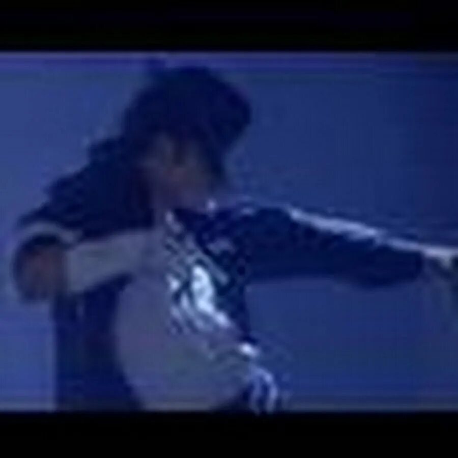 Black or white. Майкл Джексон клип Блэк энд Уайт. Michael Jackson Black or White в России. Майкл Джексон в шляпе из клипа Блэк ор Вайт. Майкл Джексон блек ор Вайт концерт.