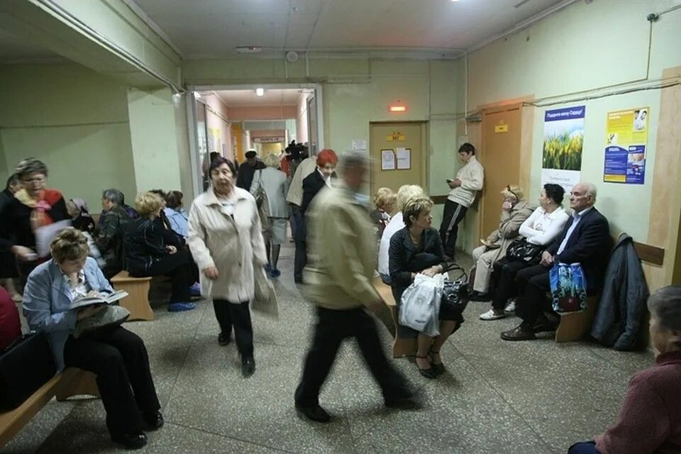 Многодетные в очереди в поликлинику
