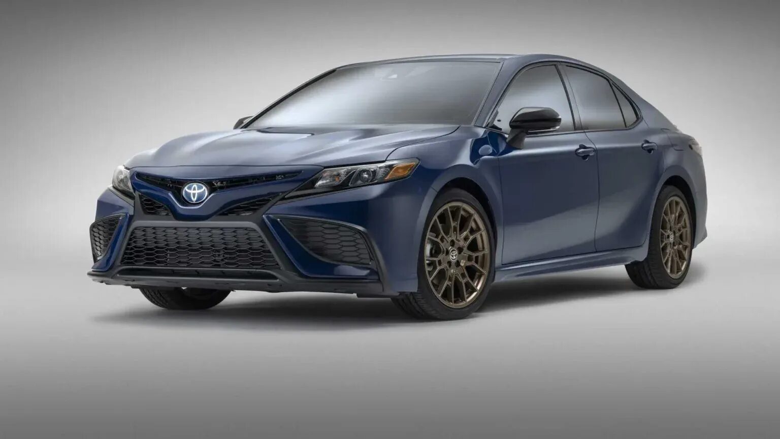 Тойота камри 2024 гибрид. Toyota camry 2021. Тойота camry 2022. Тойота камри 2024 гибрид. Toyota camry 2022.