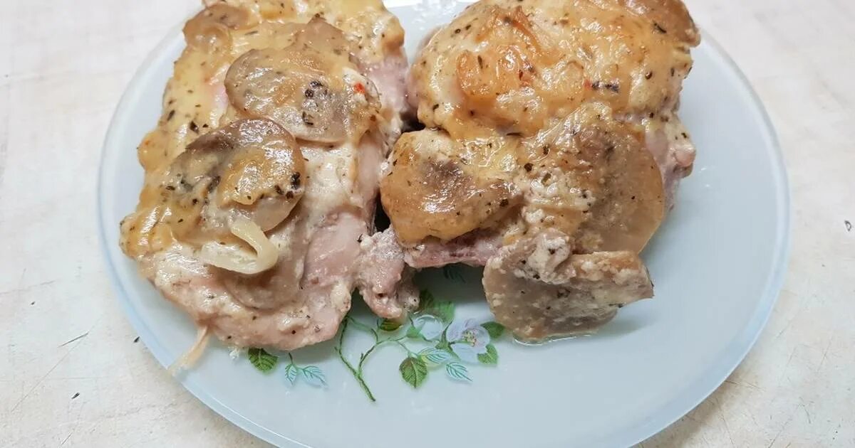 Куриные бедра пп. Куриная голень в духовке с булгуром в духовке. Блюда из филе куриного бедра. Бедро куриное. Куриные бедра пп.