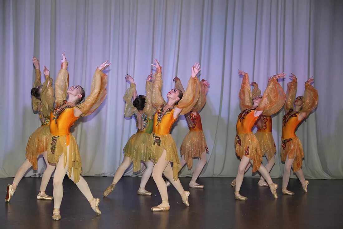 образцовый театр танца магия керчь. образцовый театр танца магия керчь. образцовый театр танца. отчётный концерт театр танца магия керчь. театр танца магия керчь концерт.