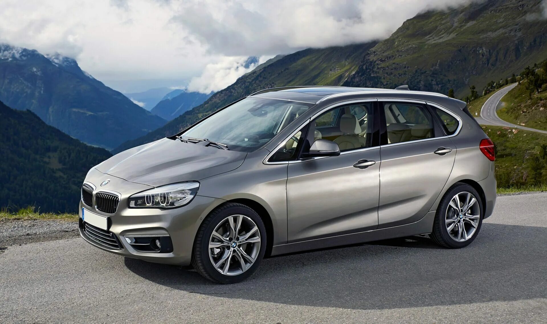 BMW 2 Active Tourer. BMW 2 Series Active Tourer. BMW Active Tourer. BMW serie 2 Active Tourer.