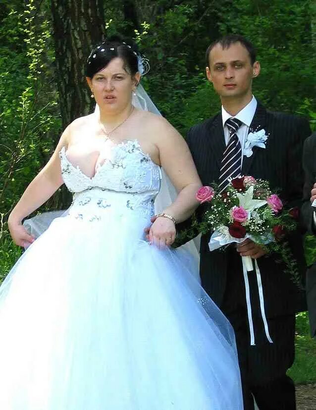 Элейн Дэвидсон свадьба. Стремное свадебное платье. Неудачные Свадебные платья. Худ жених