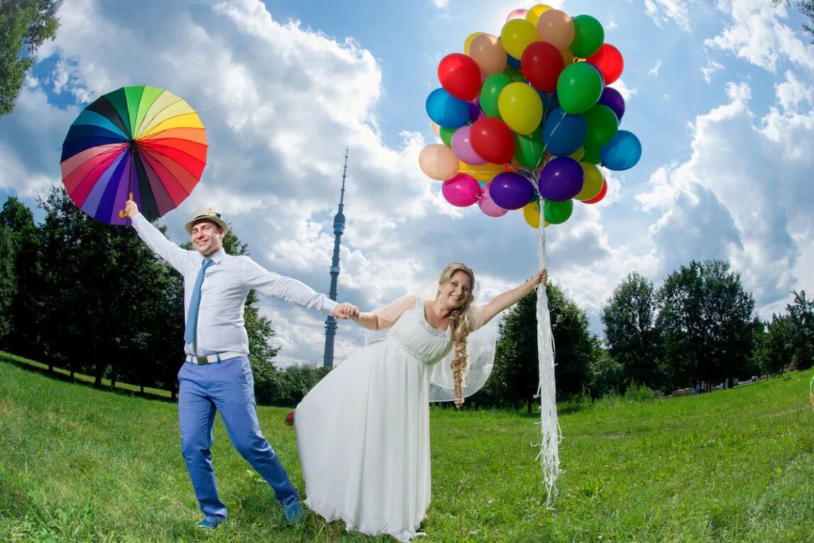 Фотосессия с воздушными шариками. Фотосессия с воздушными шарами на природе. Свадебная фотосессия с воздушными шарами.