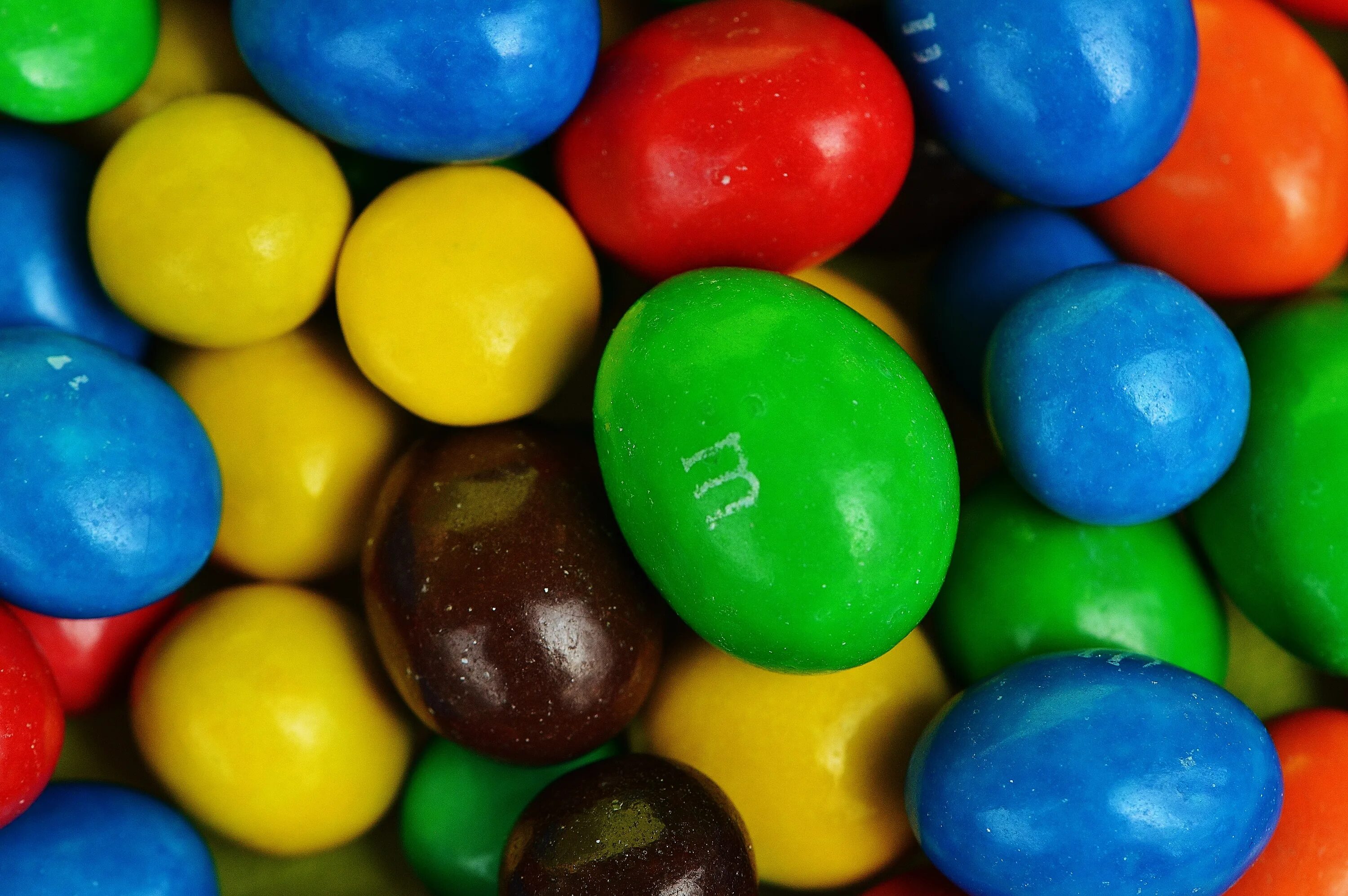 Jelly m. Конфеты разноцветные. М M'S. M&MS разноцветный. M&M.