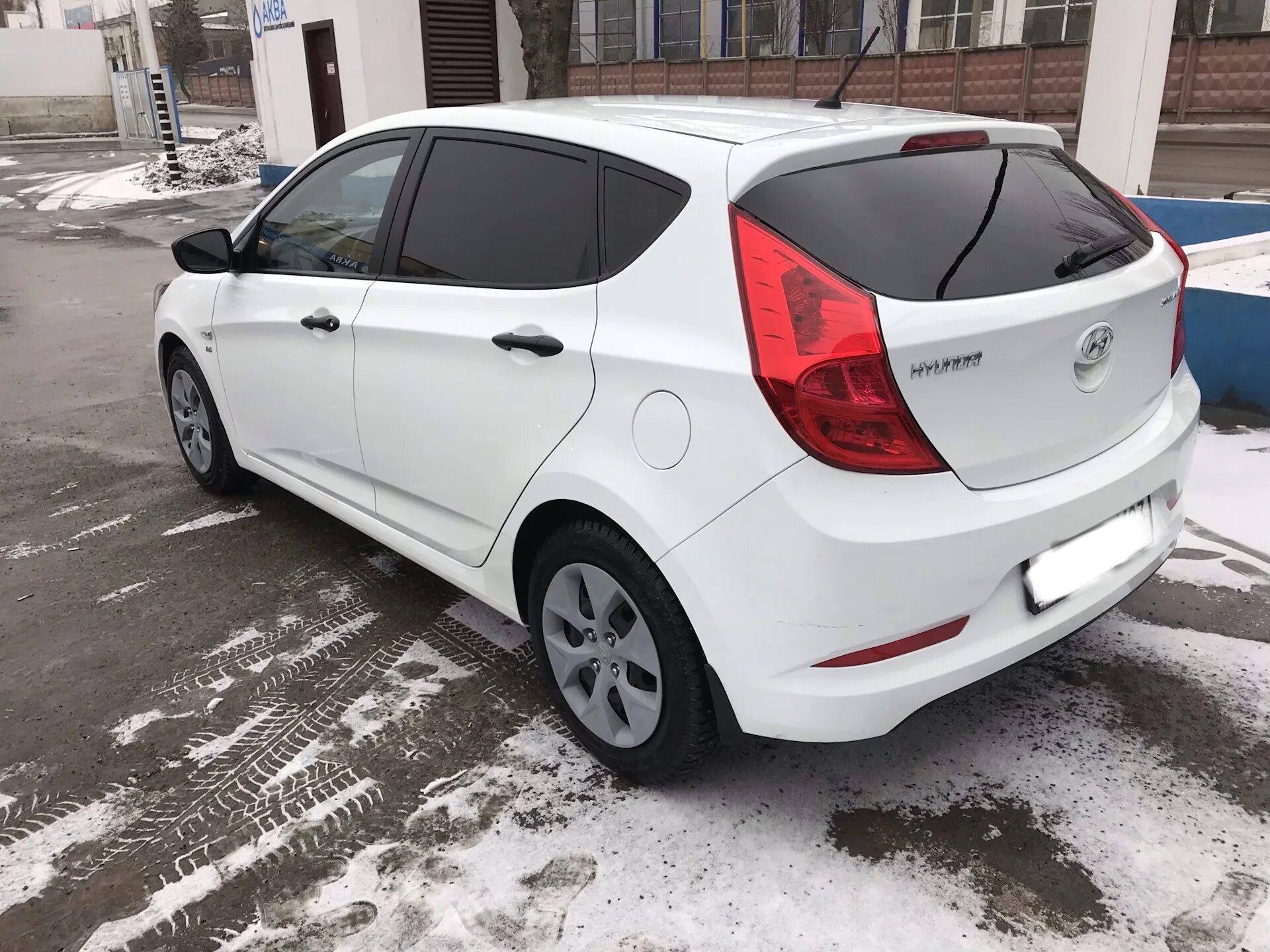 Solaris хэтчбек 2015. Хендай солярис хэтчбек 2015. hyundai solaris 2015 хэтчбек. хендай солярис 2015 белый хэтчбек. hyundai solaris 1 и 6 хэтчбек.