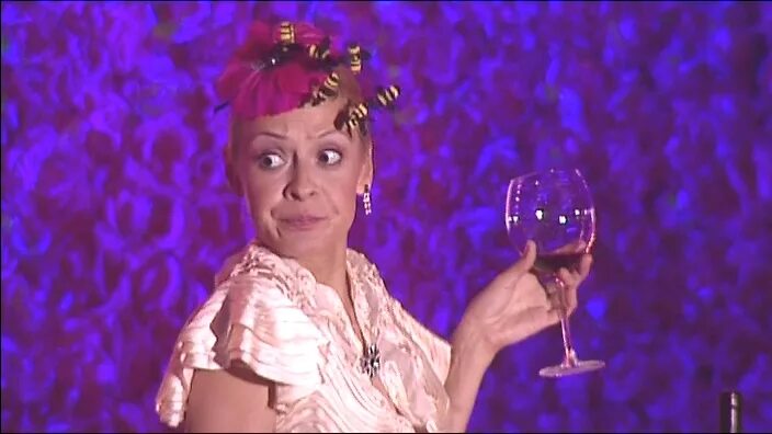 Comedy woman муж заболел. камеди вумен женская ревность. участницы передачи камеди вумен. пьяные камеди вумен. камеди вумен варнава и андреевна.