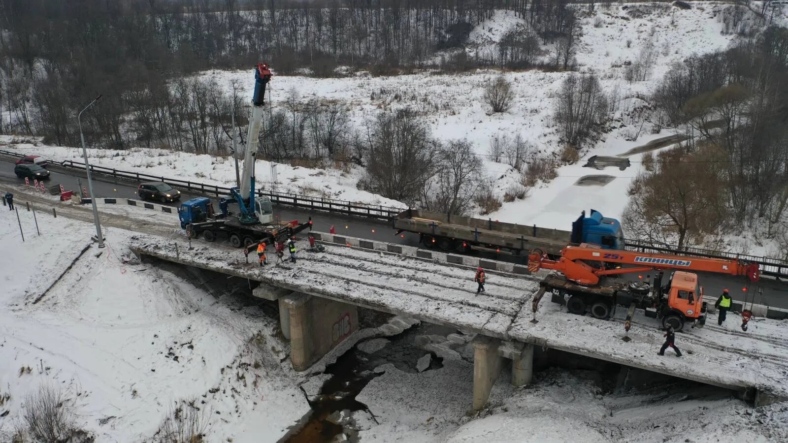 Закрытие дорог ярославль. Реконструкция моста рыбинск. мост через печегду. мост через дорогу ярославль. мост через р печегда река ярославская область.