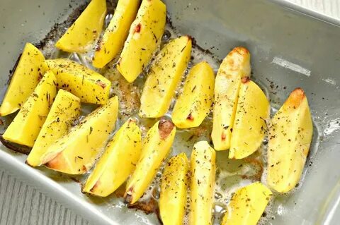 Картошка с мясом в духовке запеченная дольками