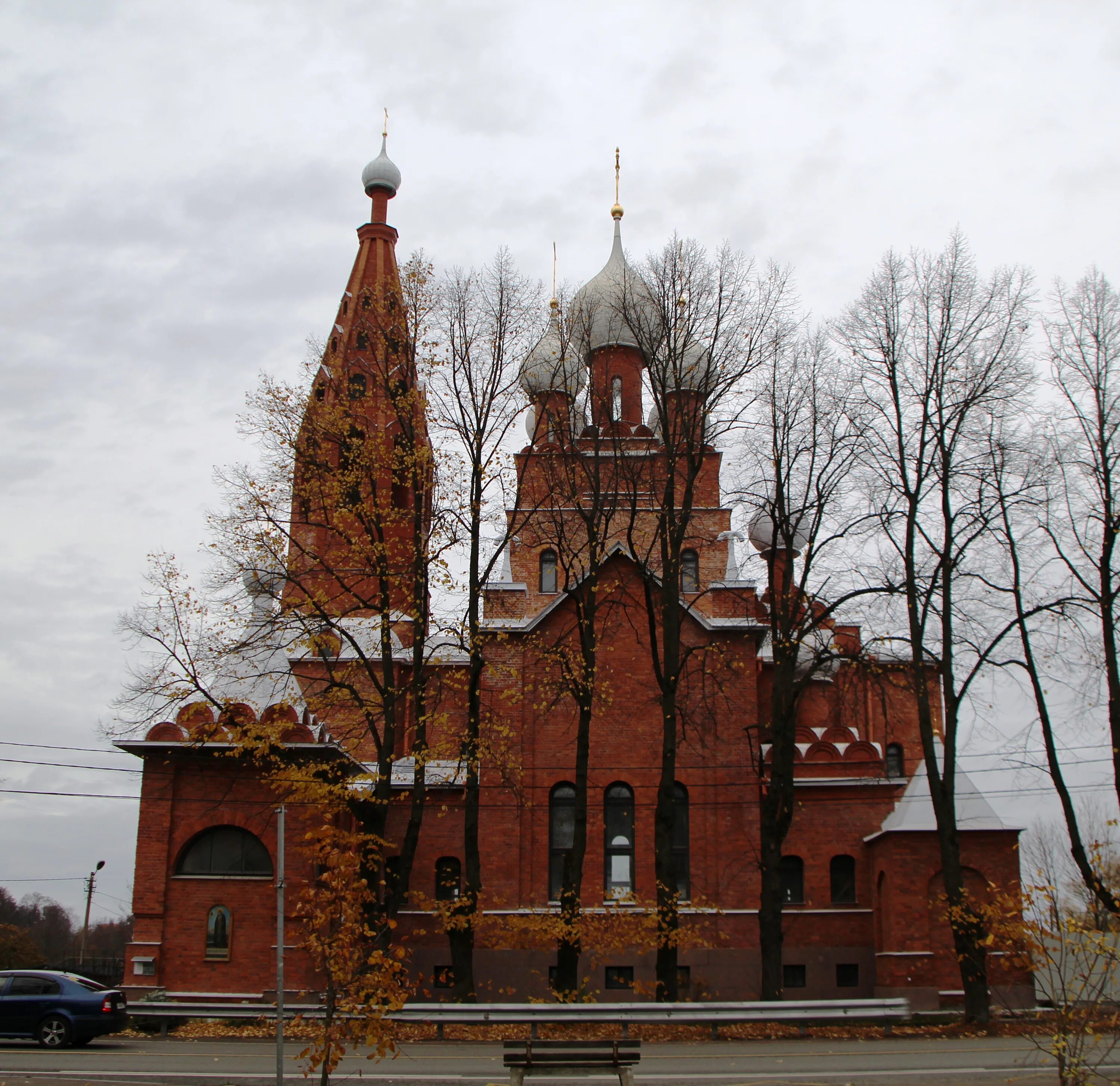 Подворье серафимо дивеевского. Серафимовская Церковь Петергоф. Подворье Серафимо-Дивеевского монастыря в Петергофе.