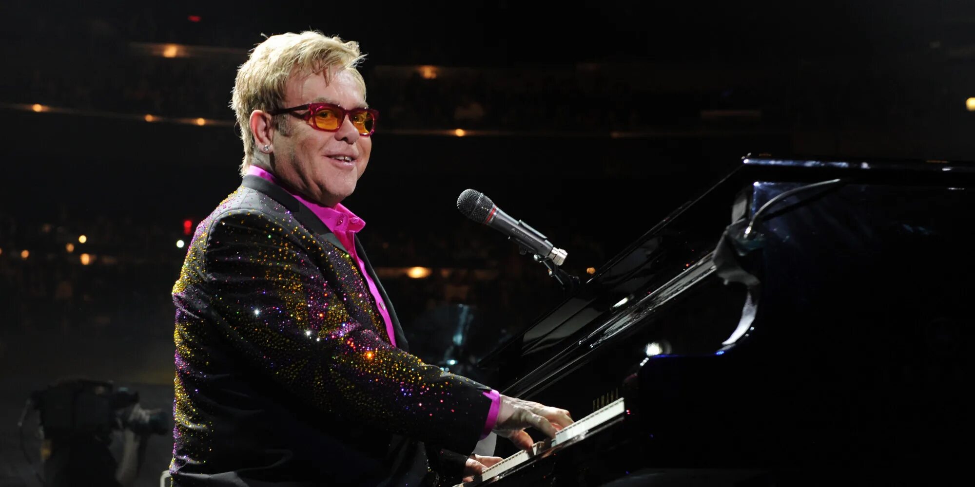 Elton john rock. Элтон Джон. Американский Элтон Джон. Певец Элтон Джон в молодости. Элтон Джон за роялем.